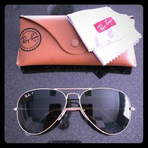 NWOT Ray-Ban Aviator Polarized 58mm